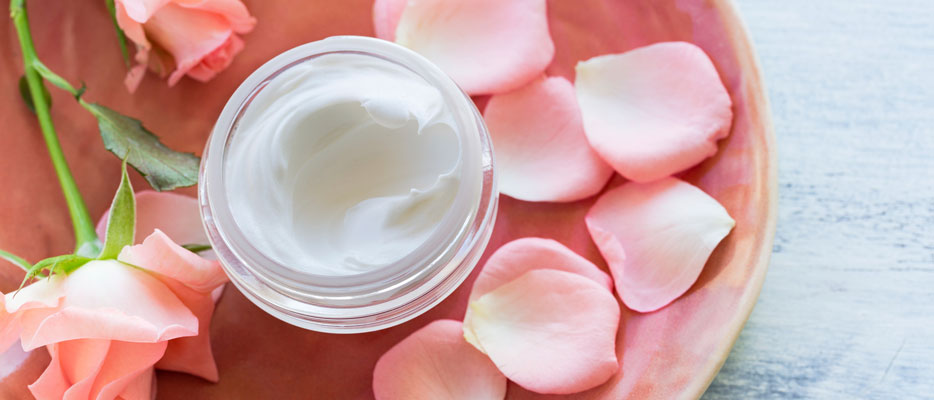 Come si prepara una crema per il viso naturale fai da te