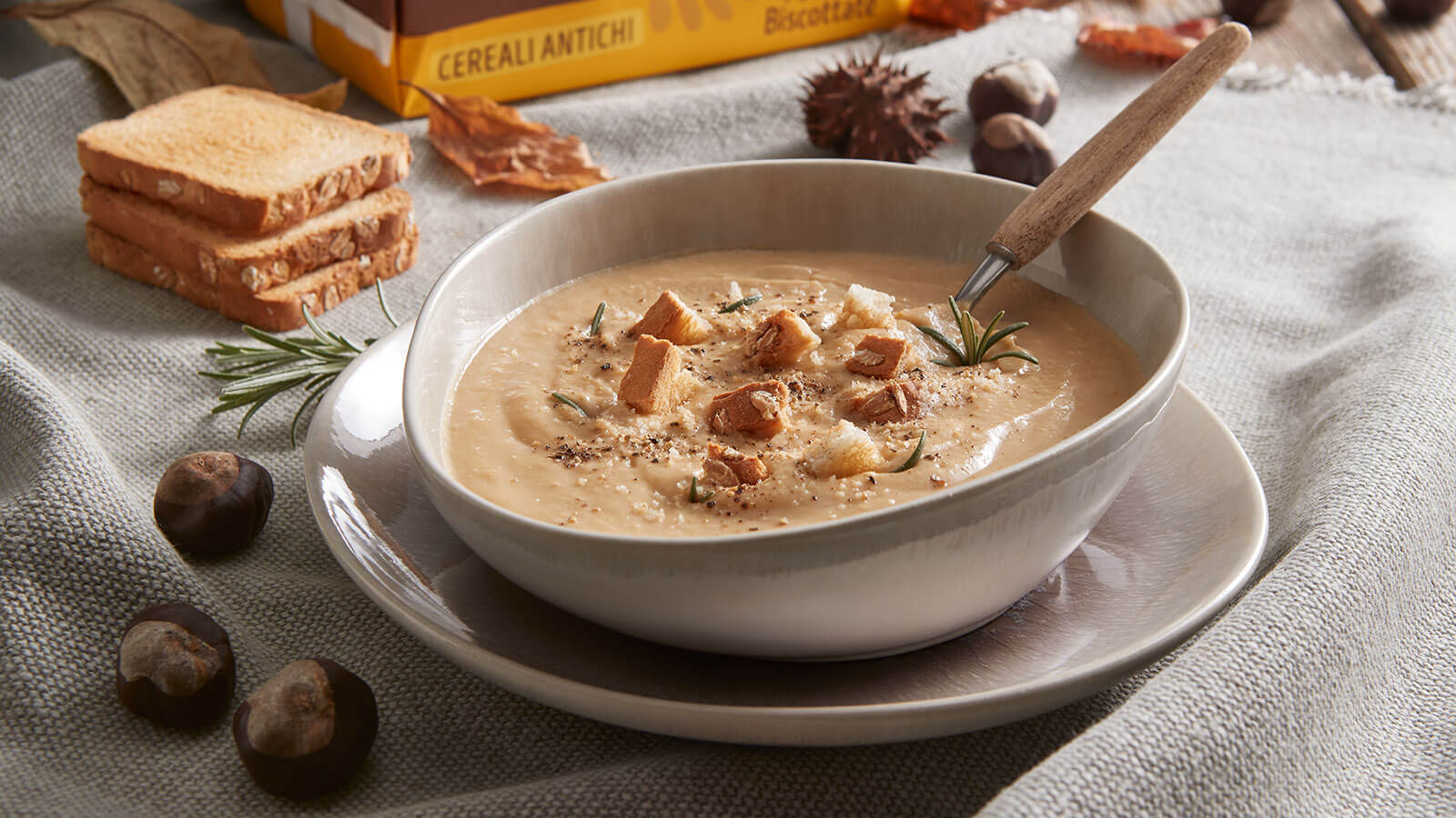 Zuppa di Castagne con Fette Multigrain ai Cereali Antichi