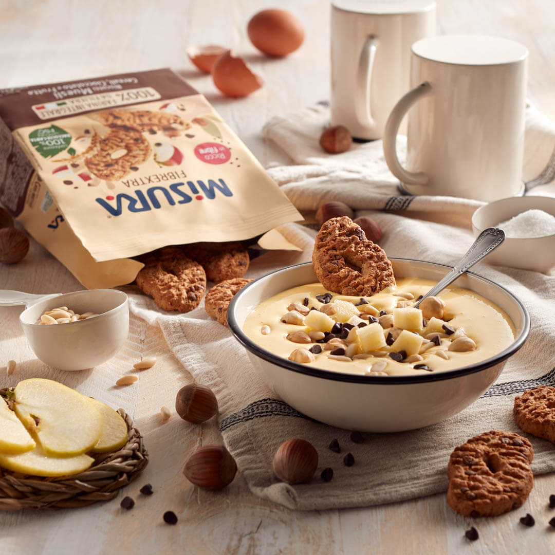 Zabaione con Biscotti integrali al Muesli, Cereali, Frutta e Cioccolato Fibrextra